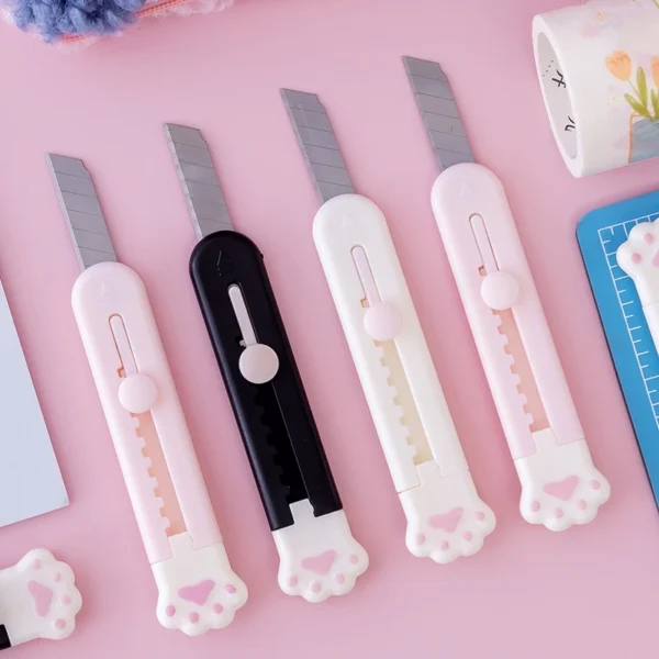 Cute Cat Paw Mini Cutter