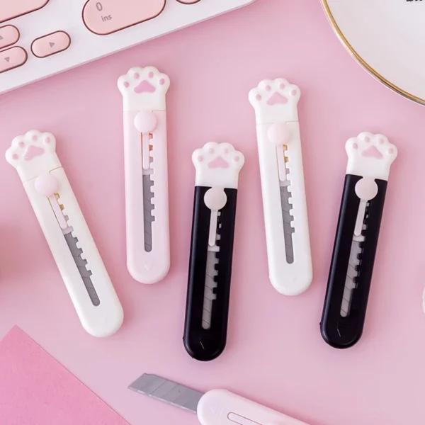 Cute Cat Paw Mini Cutter